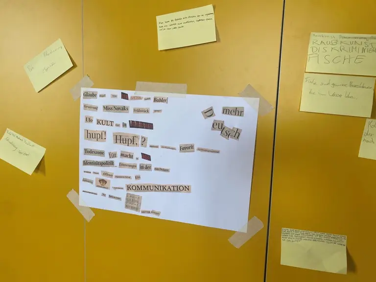 Ein Plakat mit dem Titel