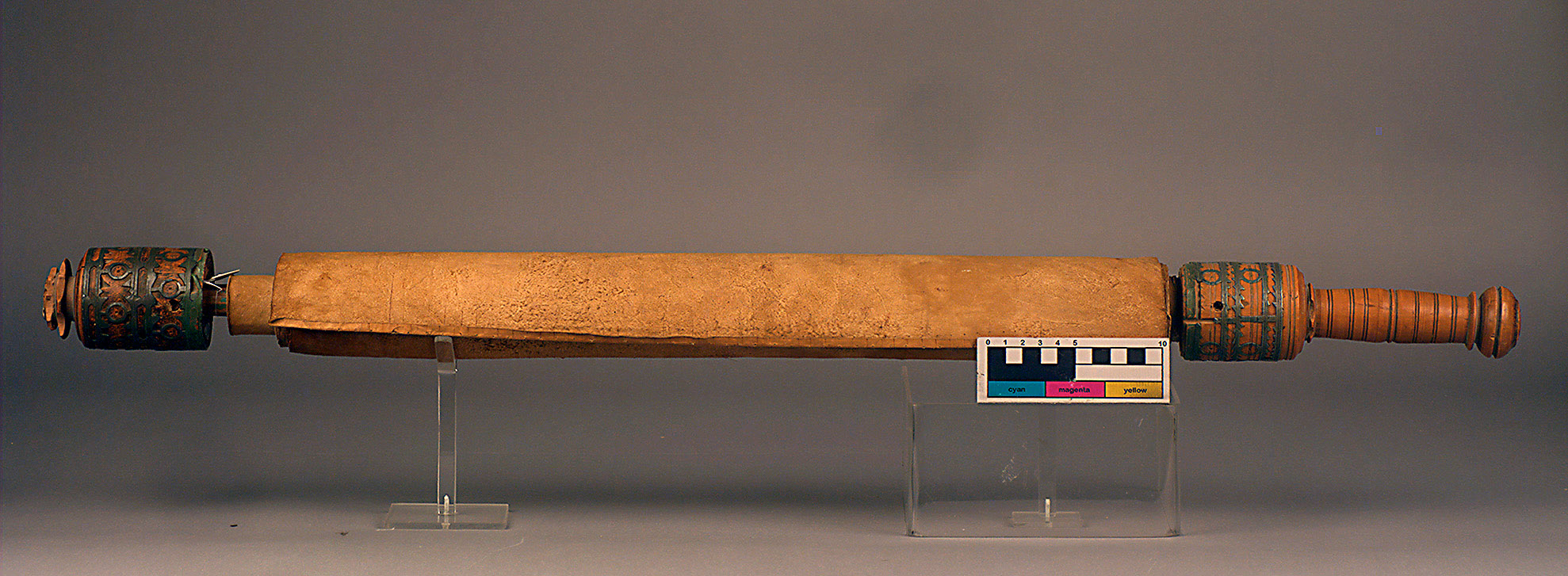 Tora Rope Tora-Rolle - Online Collection - Weltmuseum Wien
