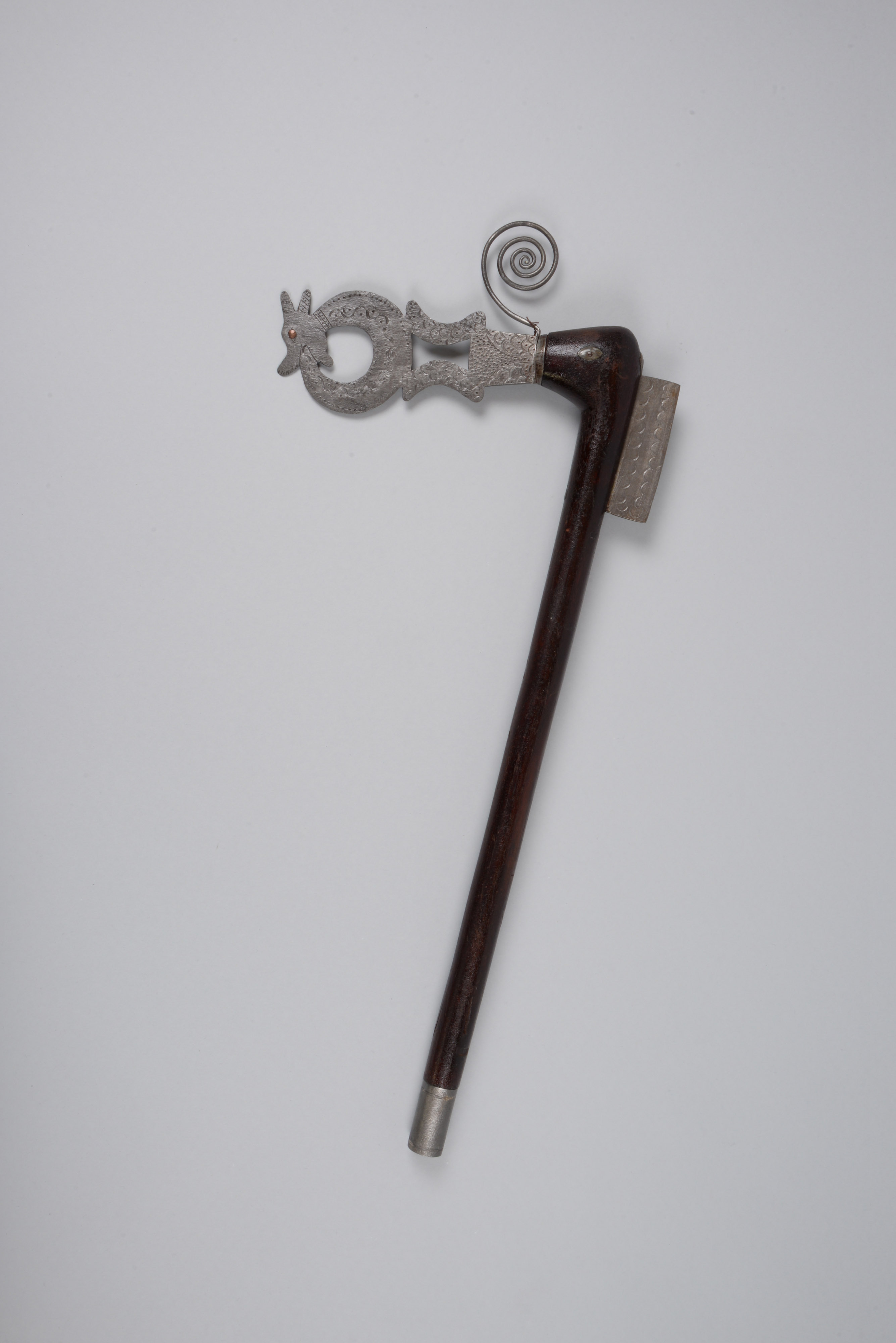 Dancing axe - Online Collection - Weltmuseum Wien
