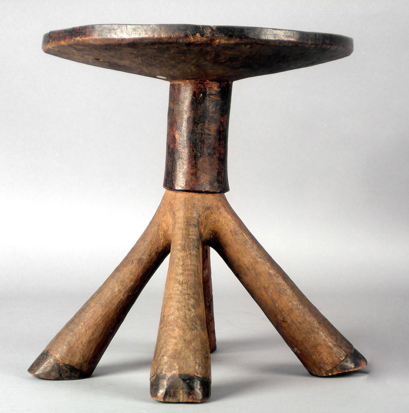 Stool - Online Collection - Weltmuseum Wien