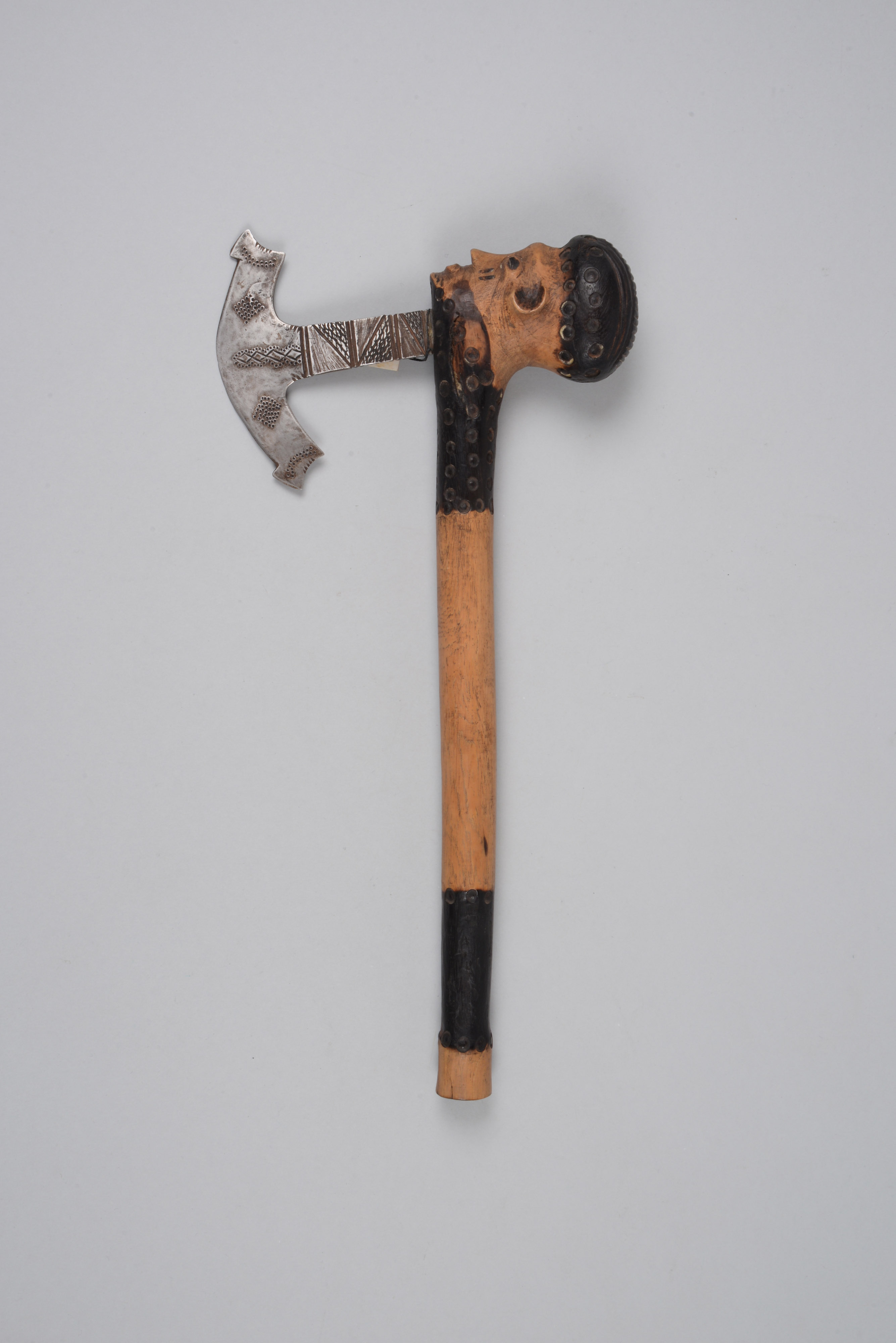 Beil - Online Collection - Weltmuseum Wien