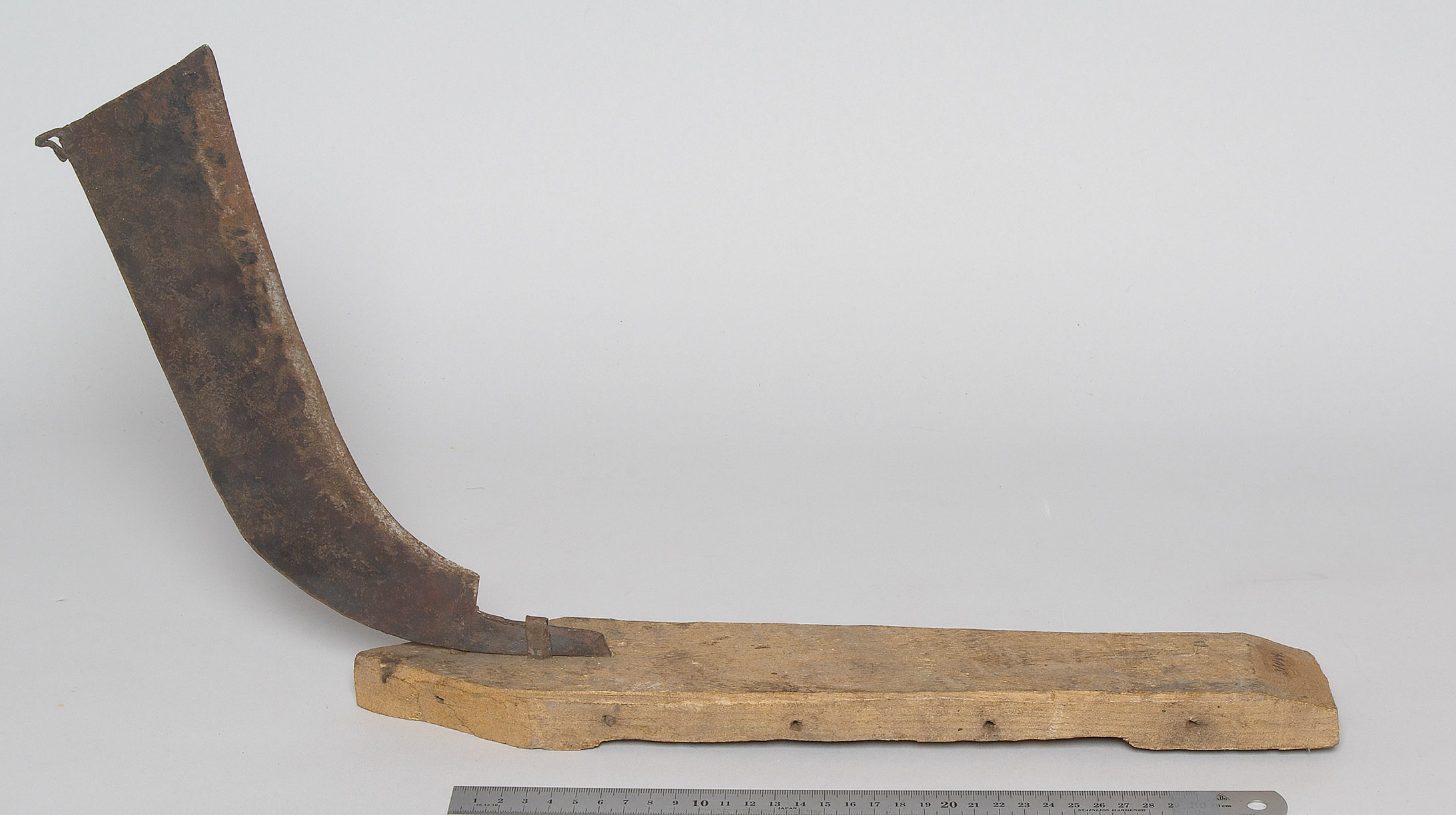 Edka Raspel Raspel - Online Sammlung - Weltmuseum Wien