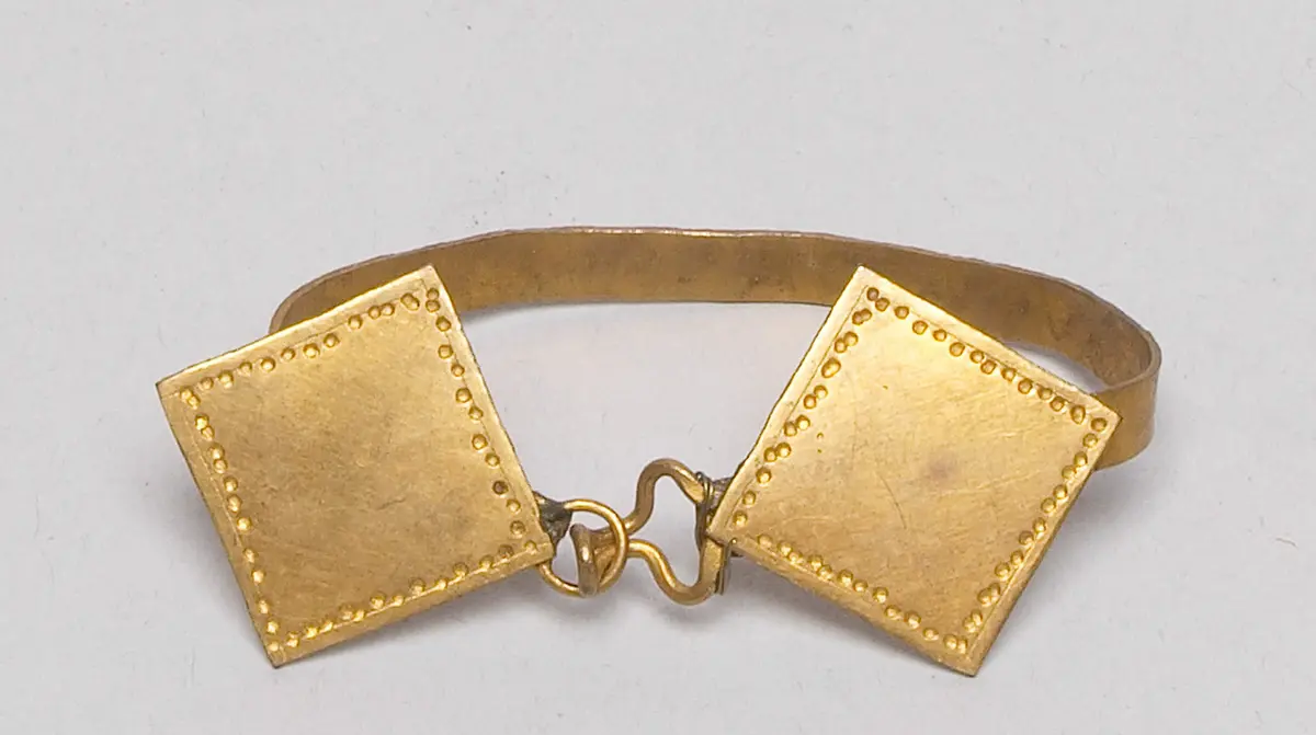 Armschmuck