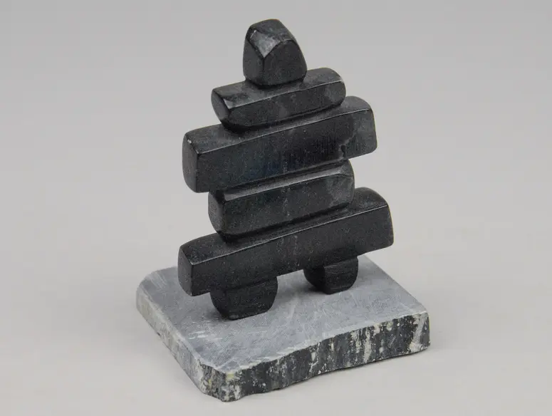 Inuksuk-Skulptur