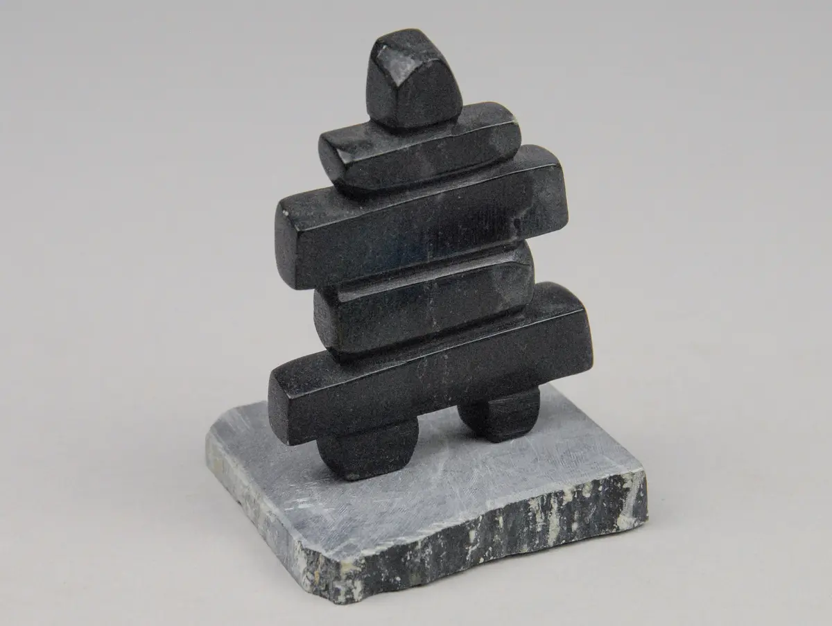 Inuksuk-Skulptur