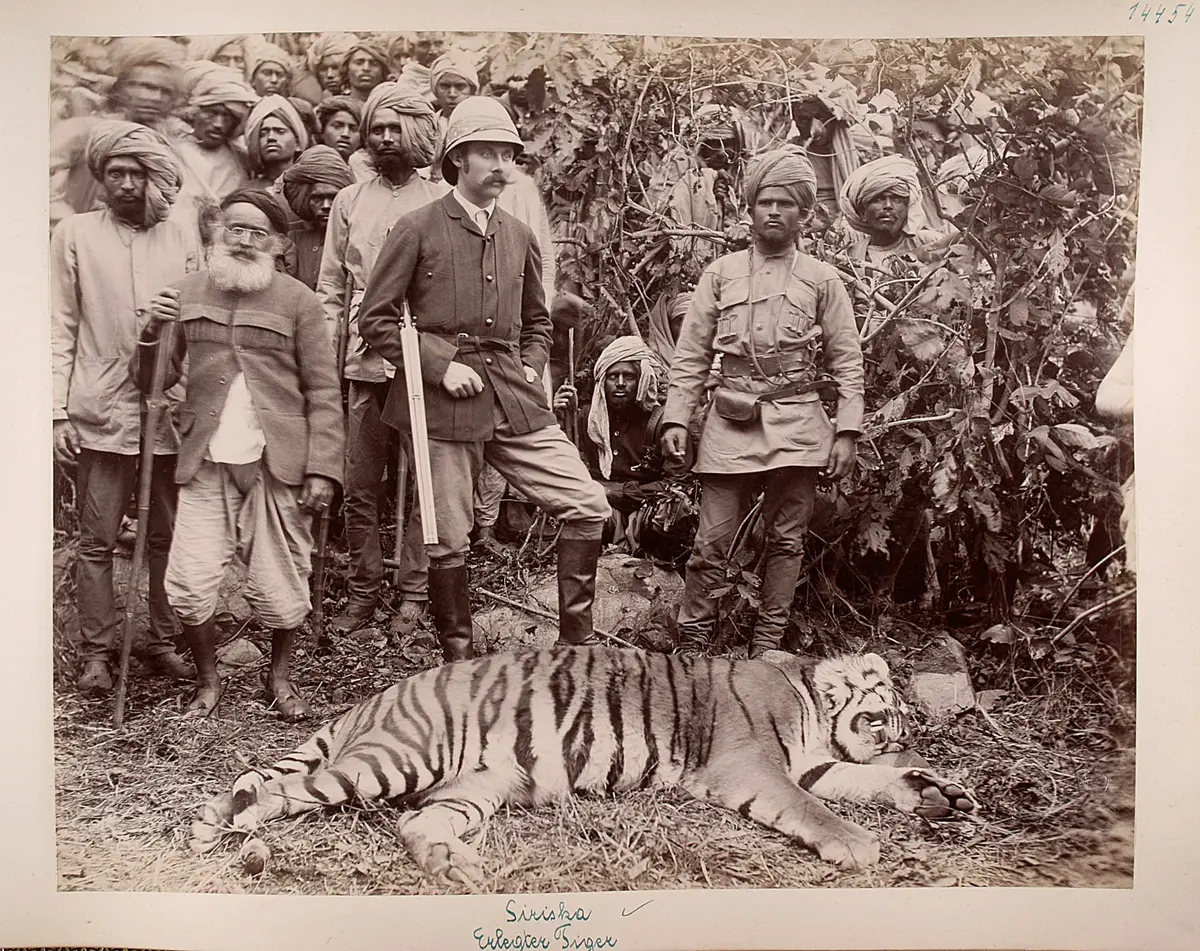 Siriska: Archduke Franz Ferdinand with slain tiger