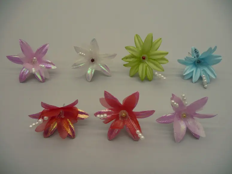 Plastikblüten