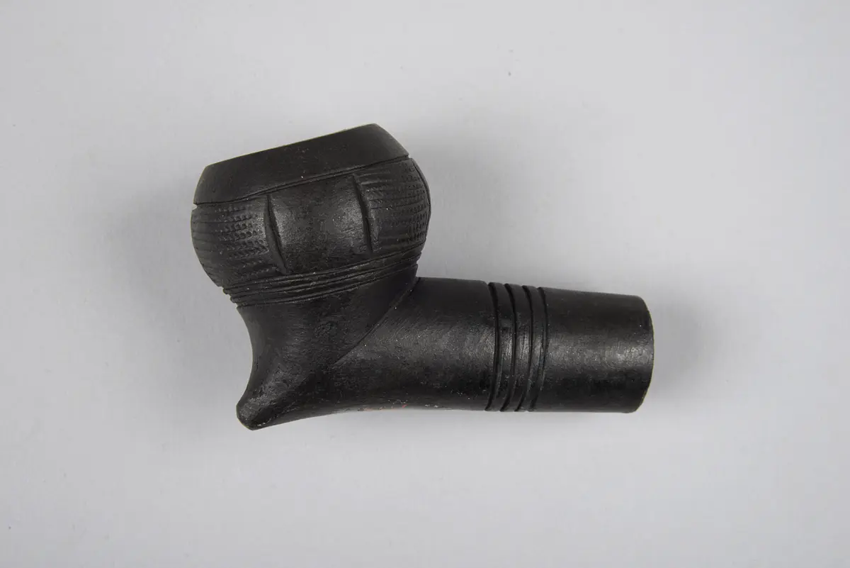 Tobacco Pipe Head