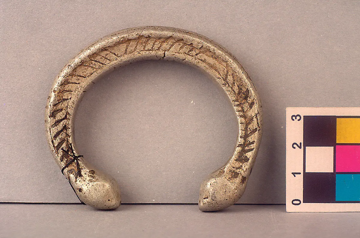 Armschmuck
