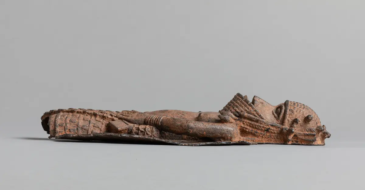 Reliefplatte: Würdenträger