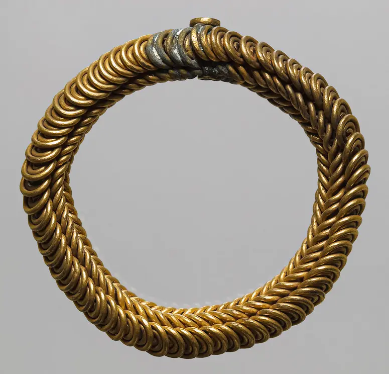 Beinschmuck