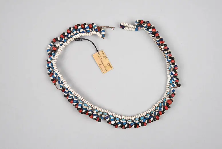 Halsband