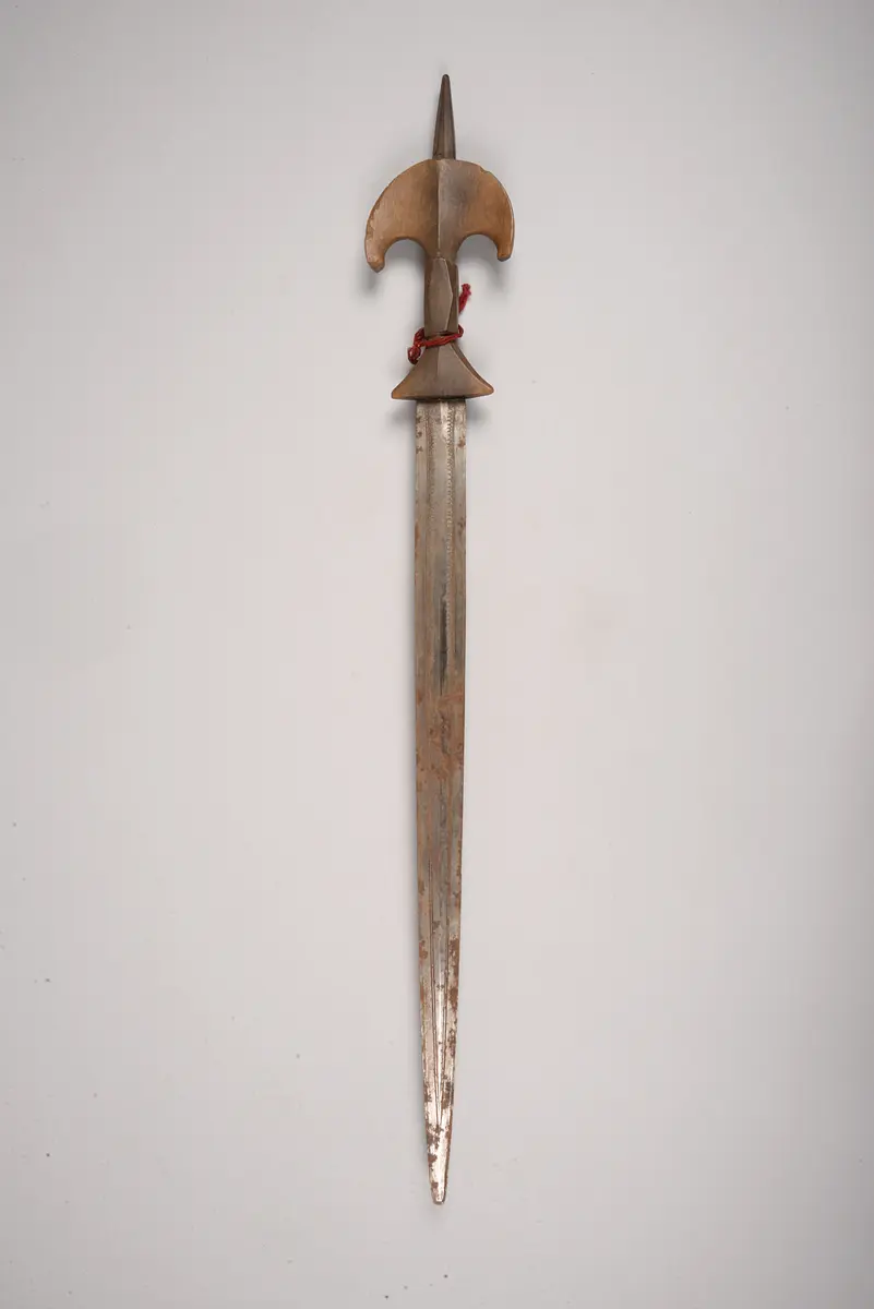 Messer mit Scheide