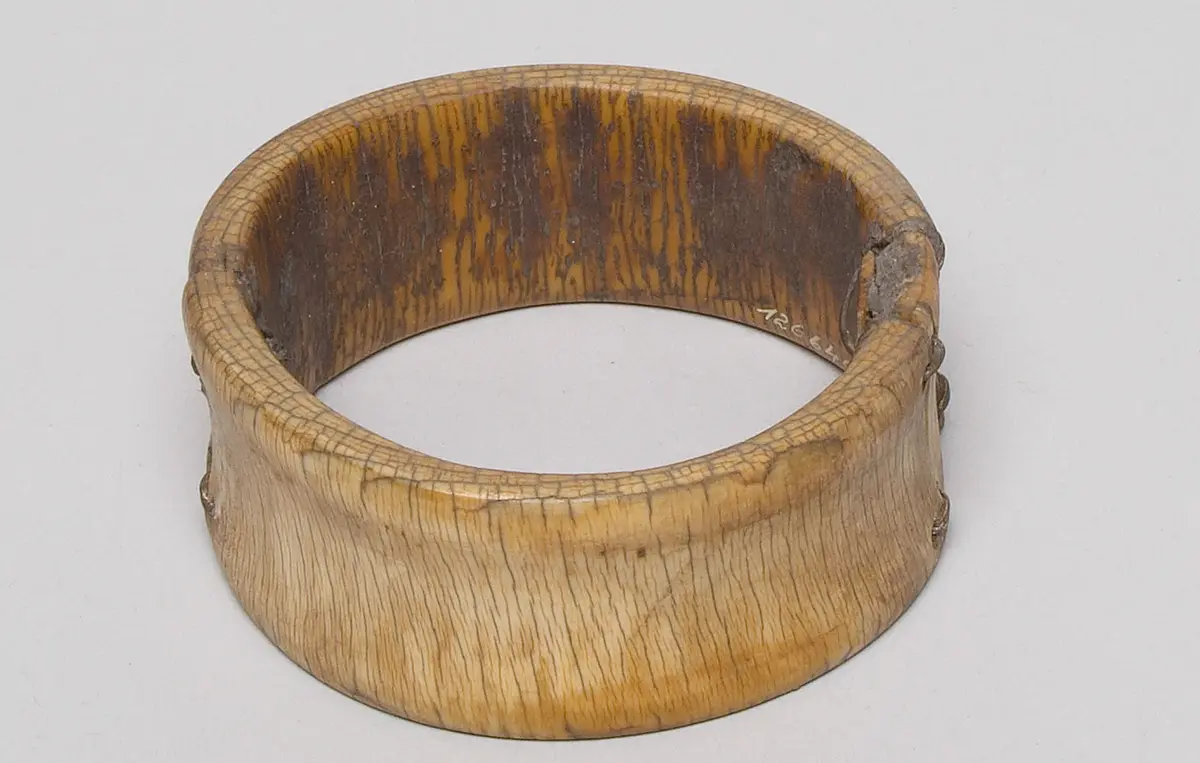Armschmuck