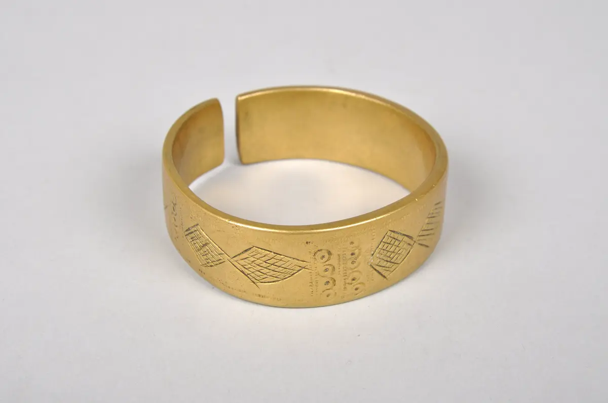 Bracelet