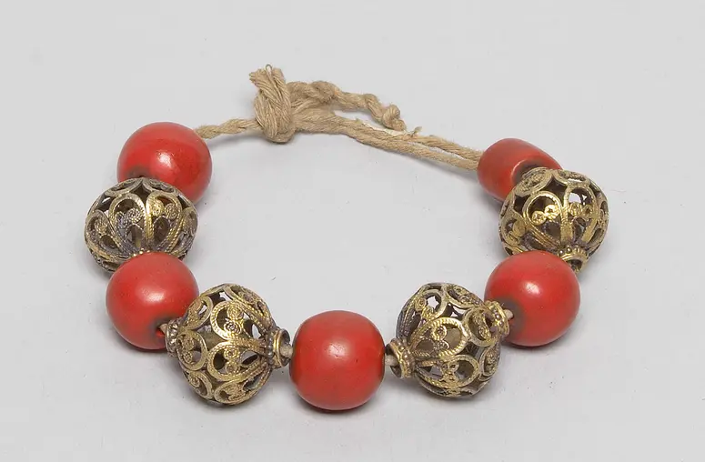 Armschmuck