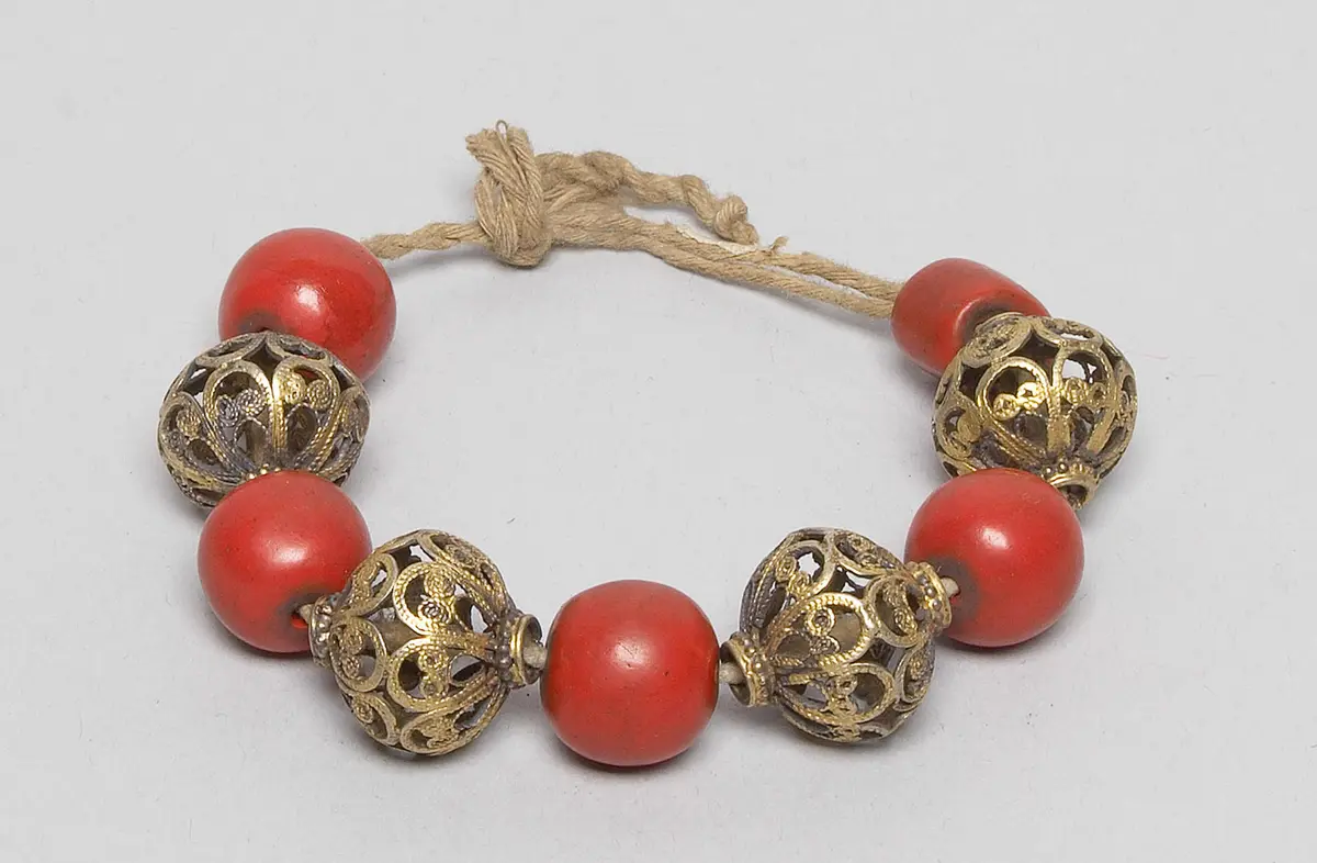 Armschmuck