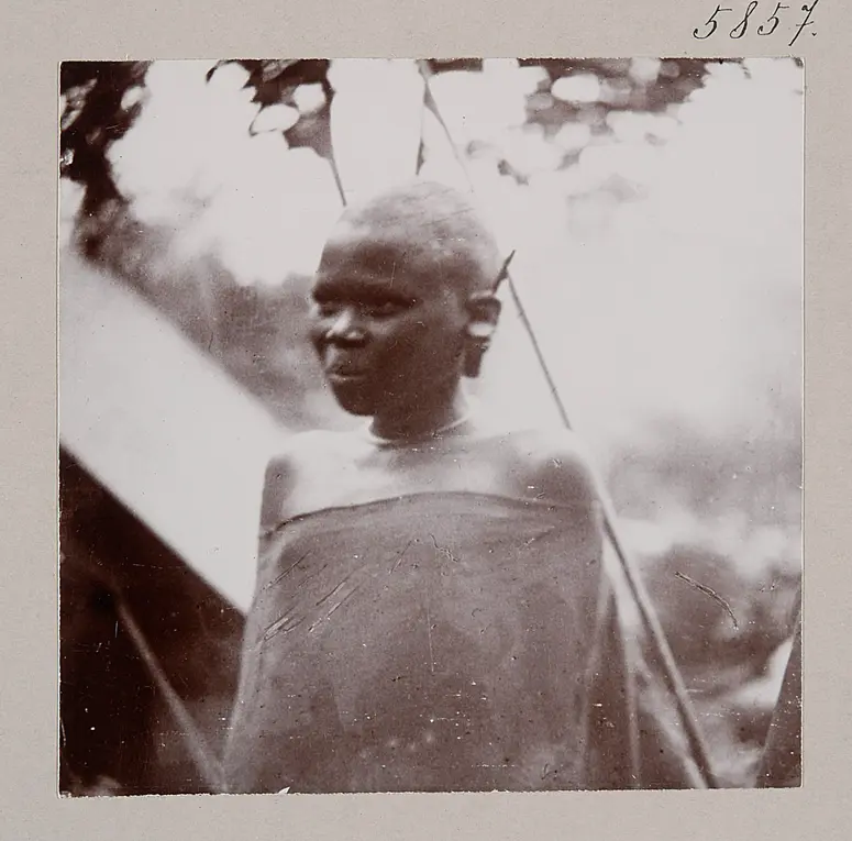 Knabe von Aruscha tschini (Bantu)