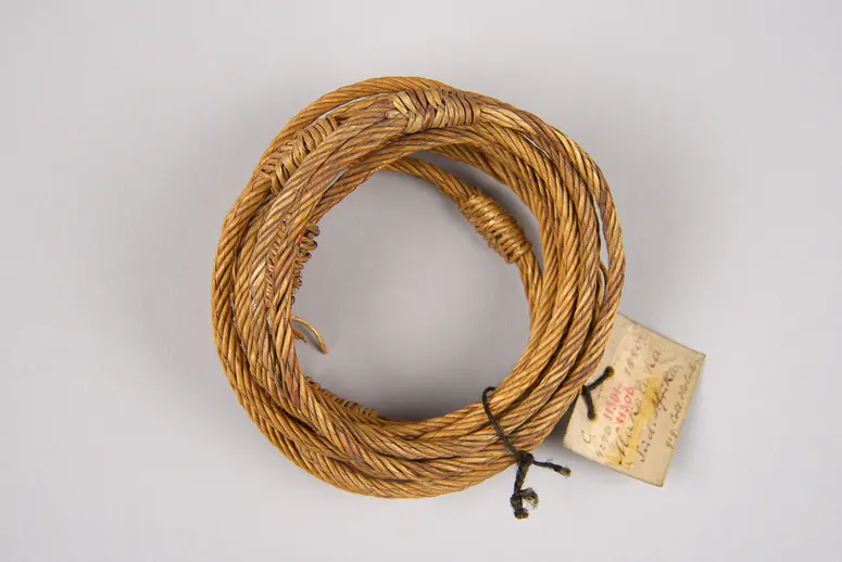 Armbänder (11.301 bis 11.306)