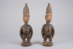 Weibliche Ibeji Zwillingsfigur