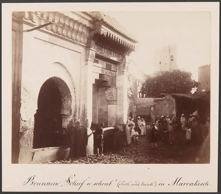 Brunnen im Zentrum der Medina von Marrakesch