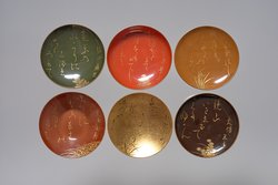 Lacquer box with six small bowls (kobon 小盆) of the poets Rokkasen (六歌仙)