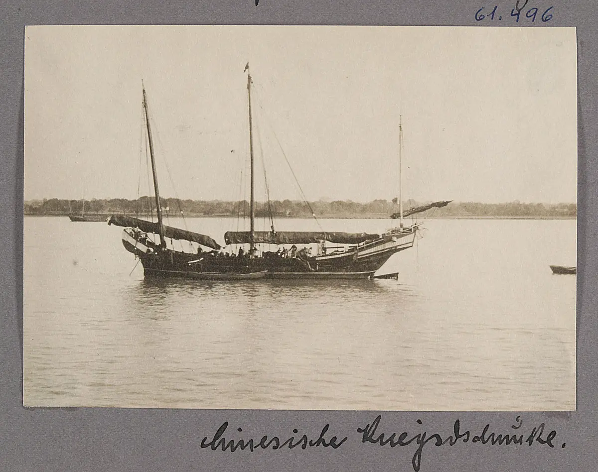 Der Yangtse. Chinesische Kriegsdschunke