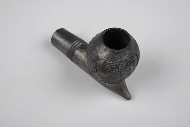 Tobacco Pipe Head