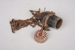 Schnupftabakbehälter auf Kette