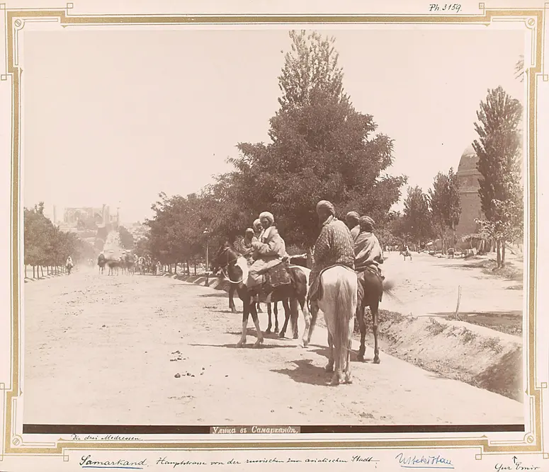 Hauptstrasse von der russischen zur asiatischen Stadt