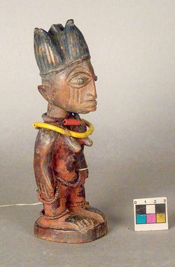 Weibliche Ibeji Zwillingsfigur