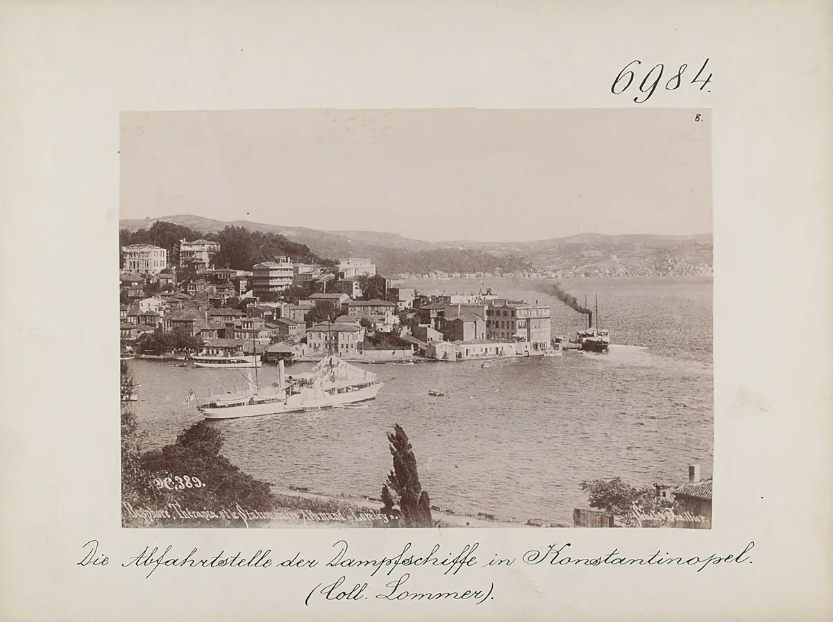 Die Abfahrtstelle der Dampfschiffe in Konstantinopel