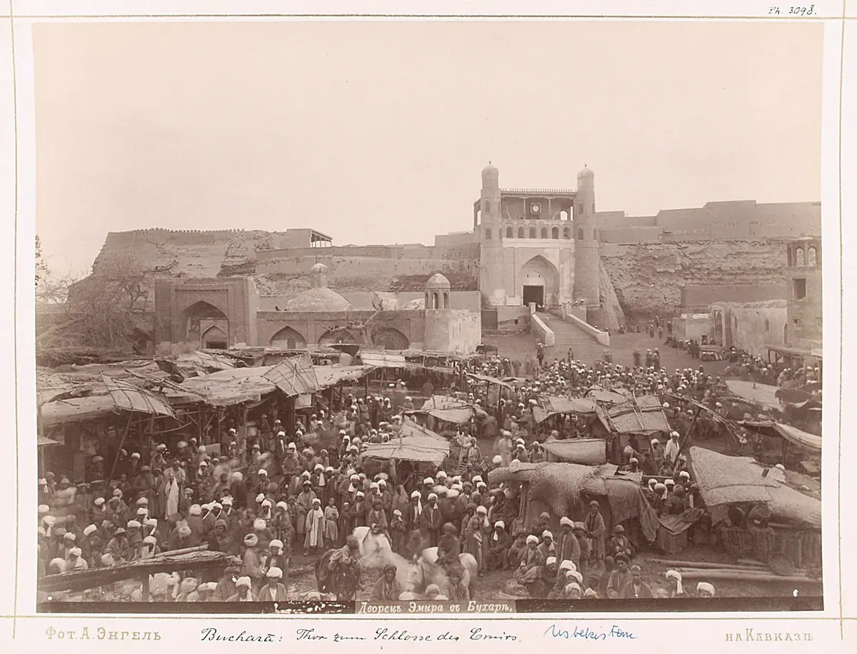Buchara, Tor zum Schlosse des Emirs (mit Markt)