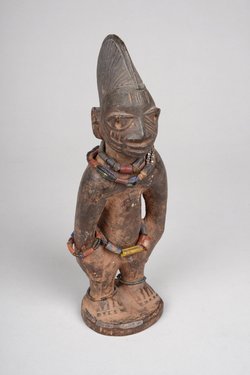 Männliche Ibeji Zwillingsfigur