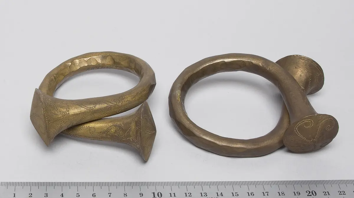 Armschmuck