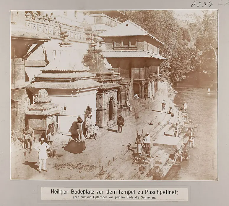 Heiliger Badeplatz vor dem Tempel zu Paschpatinat; vorn ruft ein Opfernder vor seinem Bade die Sonne an