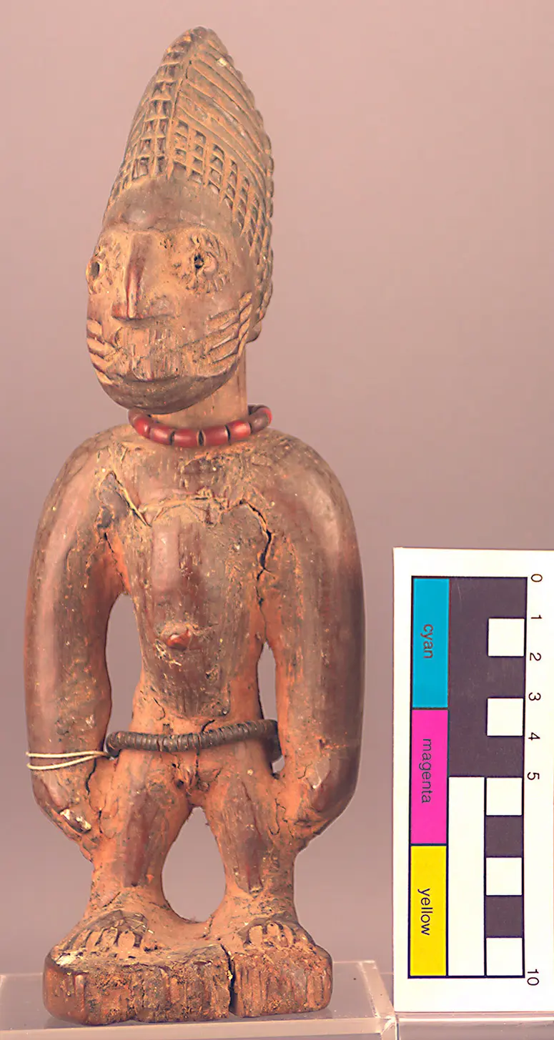 Männliche Ibeji Zwillingsfigur