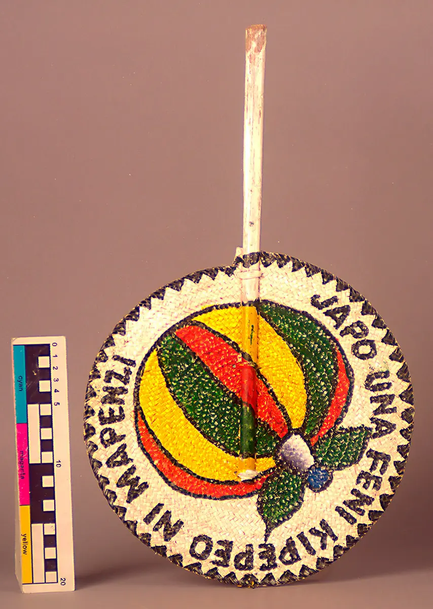 Woven fan: fruit