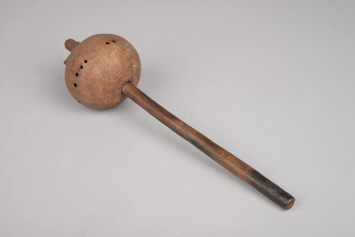 Rassel (Instrument)
