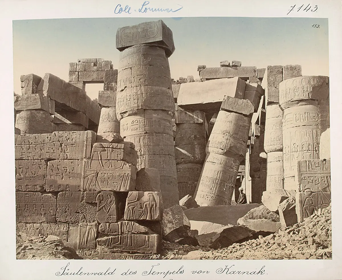 Ruinen der Säulenhalle des Tempels von Karnak