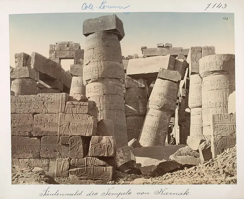 Ruinen der Säulenhalle des Tempels von Karnak