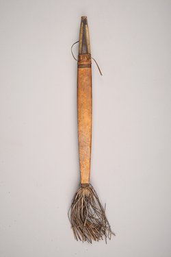Messer mit Scheide