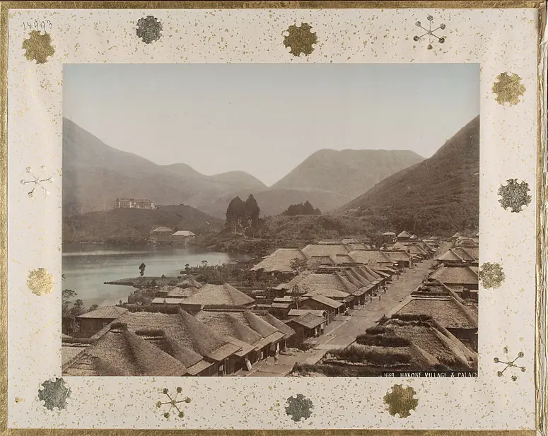 1669. Hakone Village & Palace