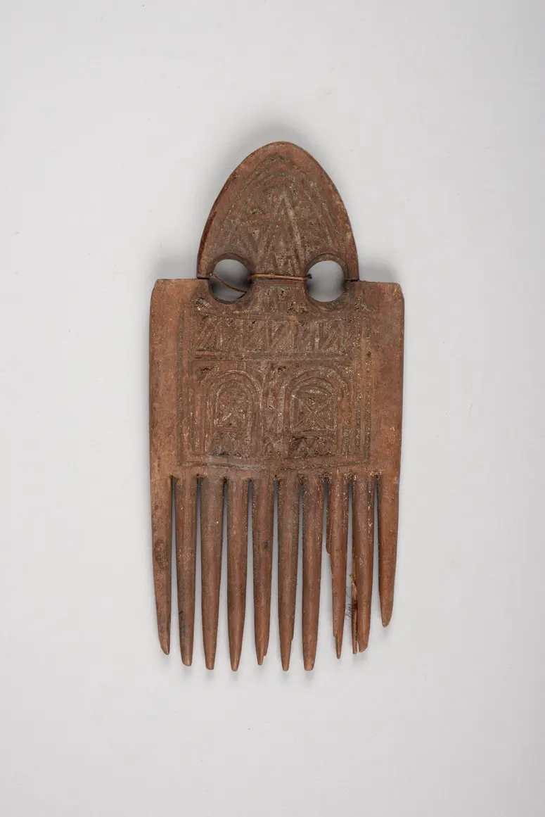 Comb