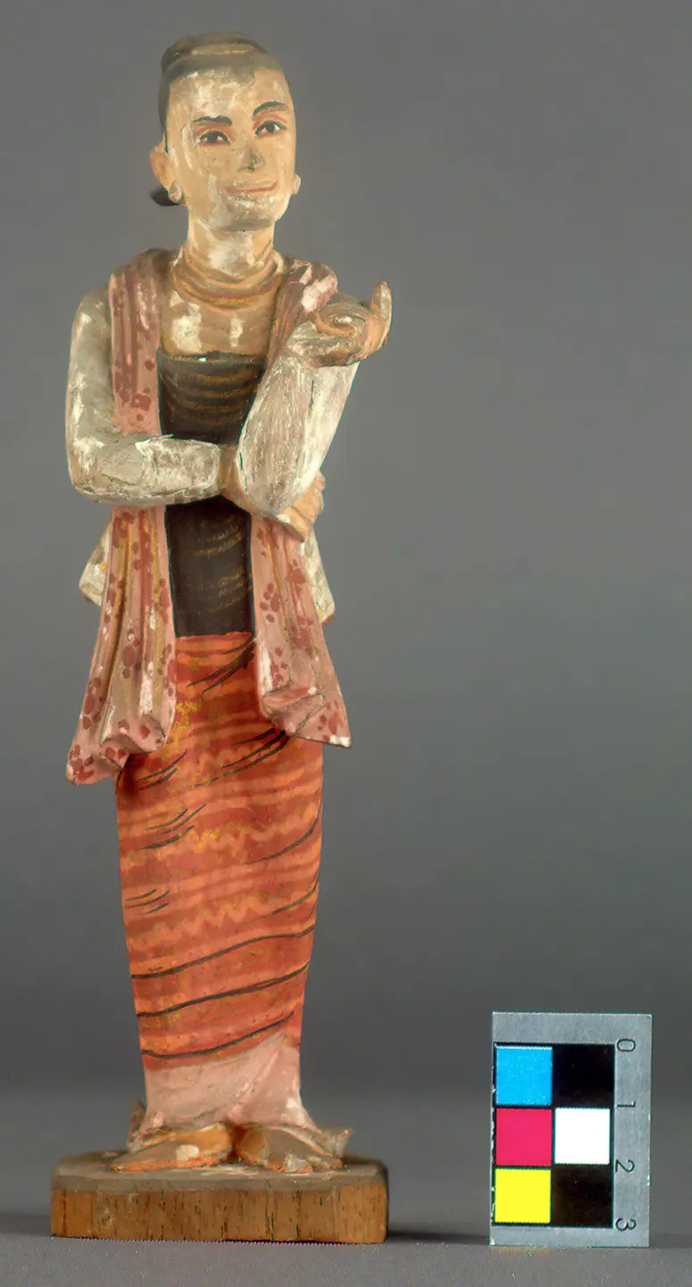 Holzfigur: Birmanin