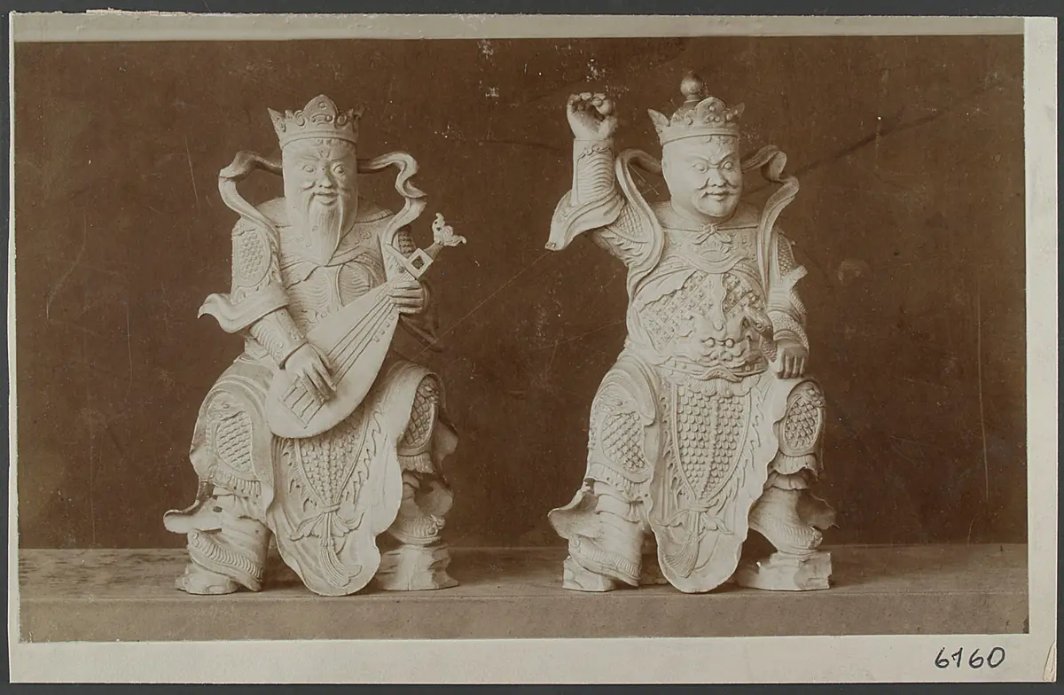 Two of the four chinese heaven-deities Seiryu, Suzaku, Byakko und Genbu