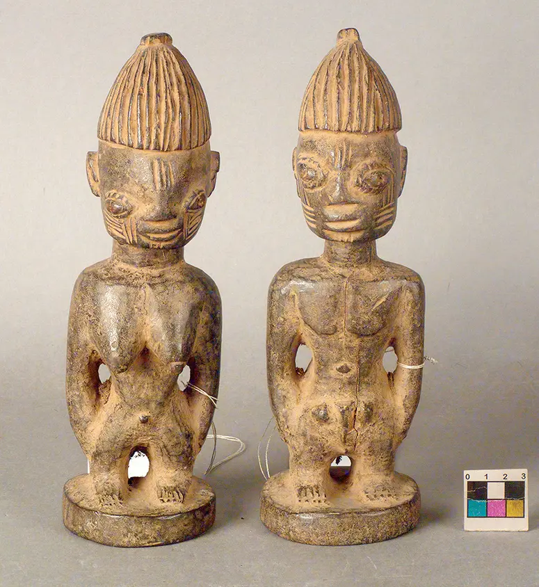 Weibliche Ibeji Zwillingsfigur