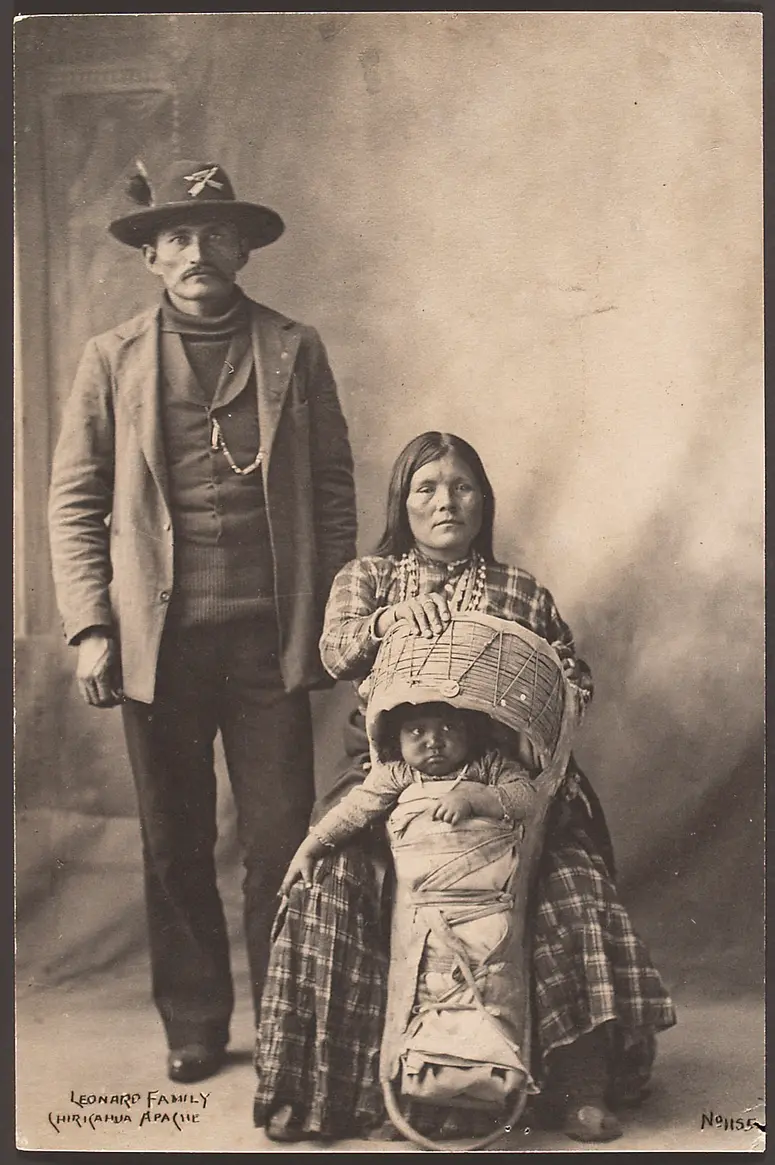 Leonard Familie, Chiricahua-Apachen