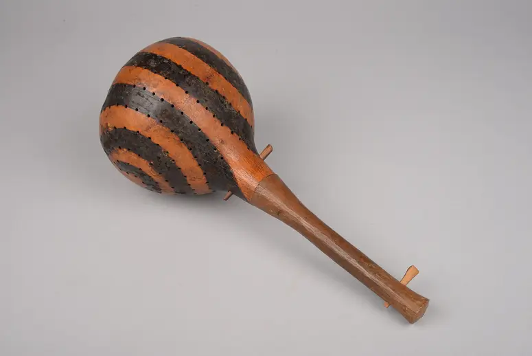 Rassel (Instrument)