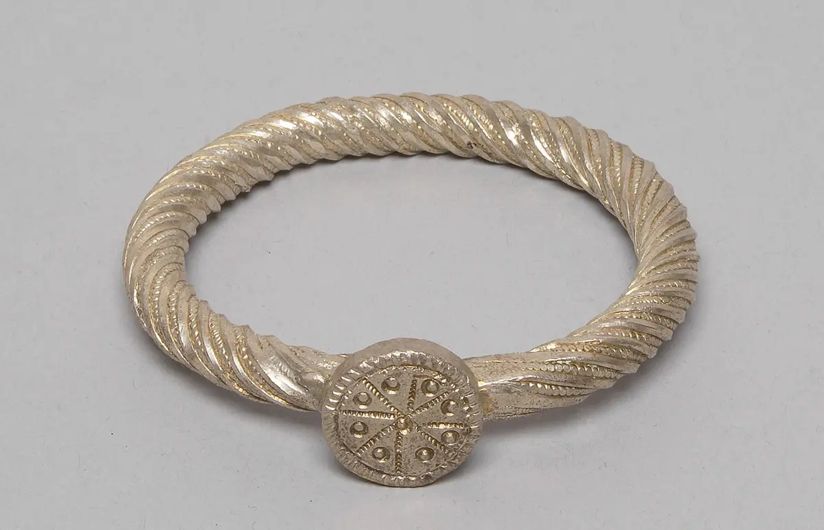 Armschmuck